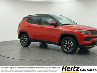 Used 2025 Jeep Compass Trailhawk video 1