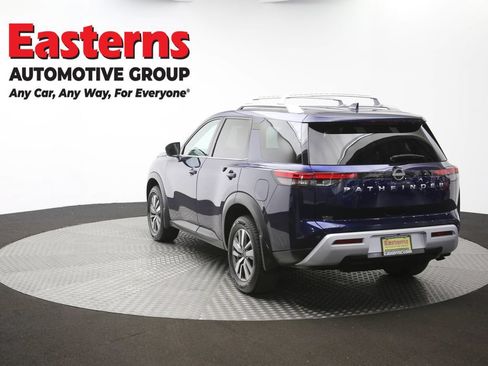 Used 2023 Nissan Pathfinder SL AWD/4WD image 66