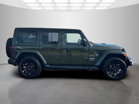 Used 2023 Jeep Wrangler Unlimited Sahara w/ Cold Weather Group AWD/4WD image 8