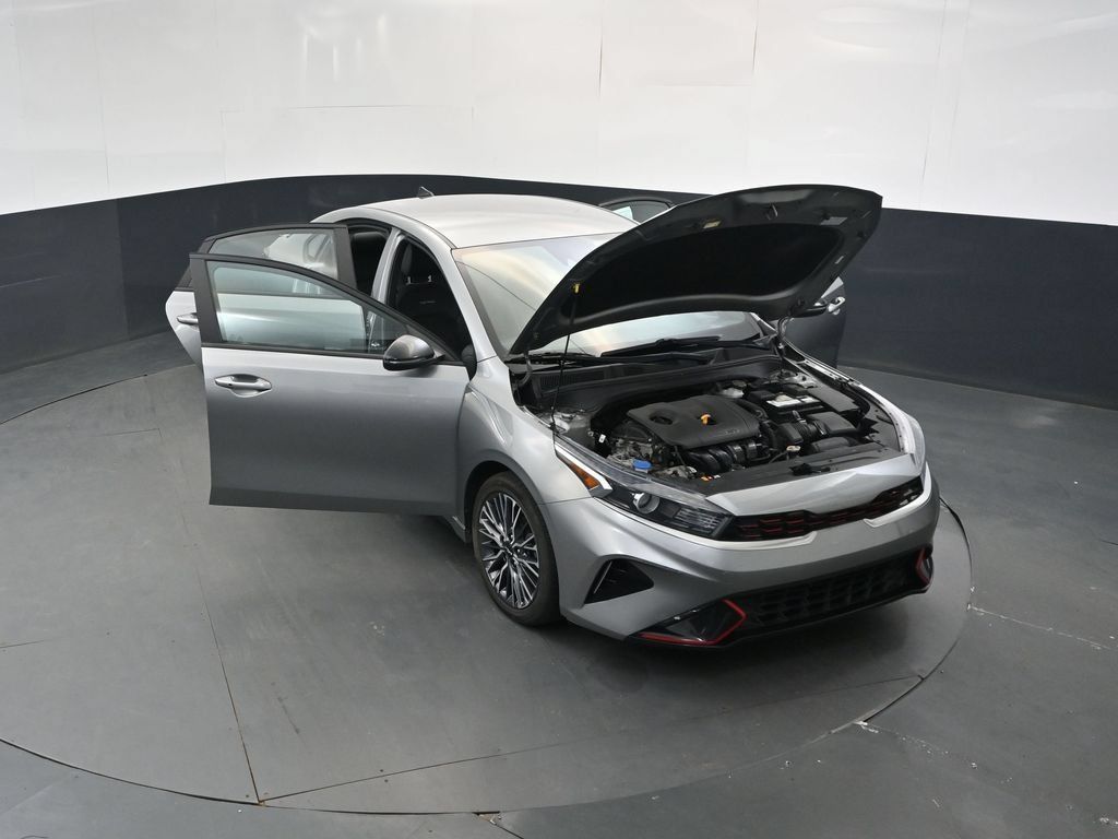 Certified 2022 Kia Forte GT-Line FWD image 17