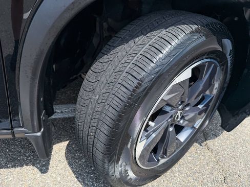 Certified 2024 Nissan Rogue SV w/ SV Premium Package AWD/4WD image 41