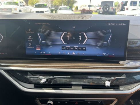 Used 2025 BMW X5 xDrive40i w/ M Sport Package image 29