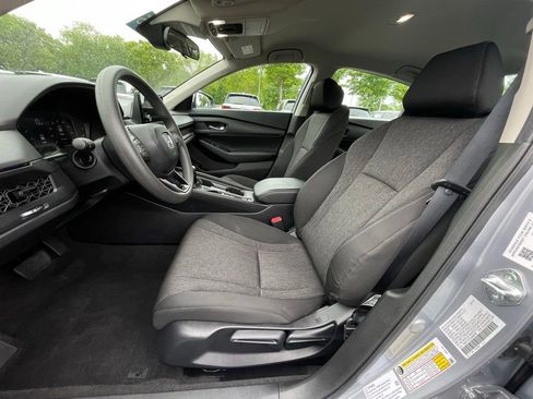 Certified 2025 Honda Accord LX image 26