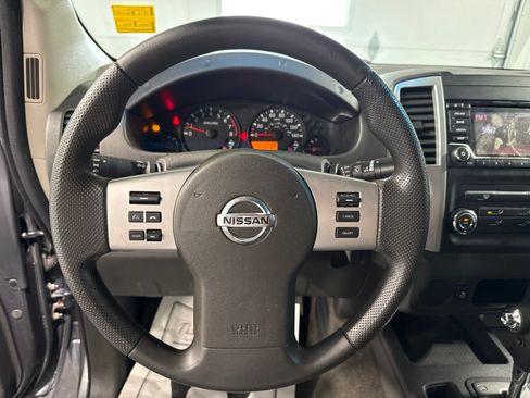 Used 2016 Nissan Frontier SV RWD image 25