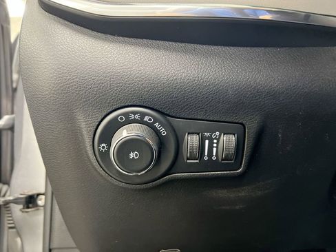 Used 2024 Jeep Compass Limited AWD/4WD image 18