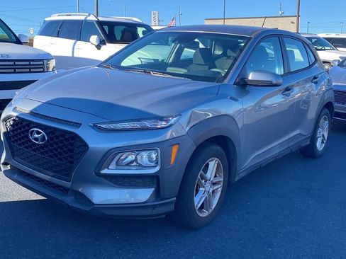 Used 2021 Hyundai Kona SE image 2