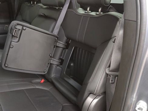 Used 2021 Chevrolet Silverado 1500 High Country w/ Technology Package image 25