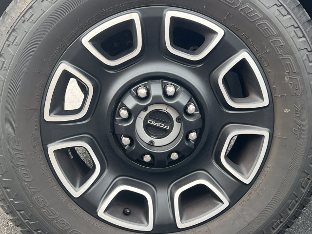 Certified 2024 Ford F350 Platinum w/ FX4 Off-Road Package AWD/4WD image 12