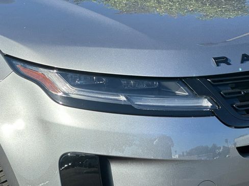 Used 2025 Land Rover Range Rover Evoque S image 10