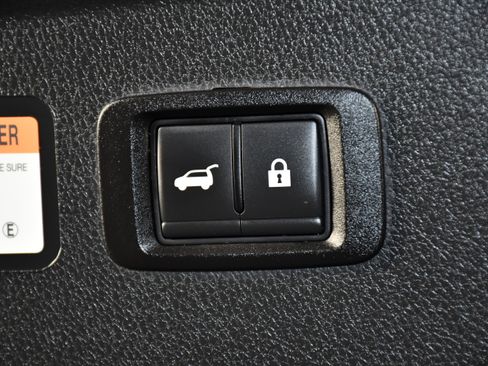 Used 2025 Mitsubishi Eclipse Cross SE AWD/4WD image 49