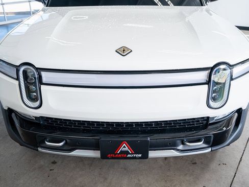 Used 2023 Rivian R1S Adventure image 15