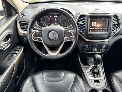 Used 2017 Jeep Cherokee High Altitude image 19