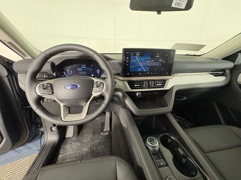 New 2026 Ford Explorer Active w/ Active Comfort Package RWD image 7