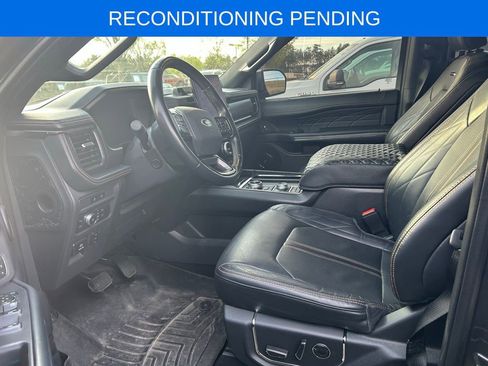 Used 2022 Ford Expedition Platinum image 6