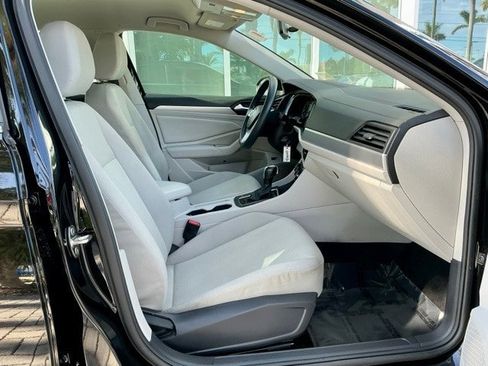 Used 2019 Volkswagen Jetta S image 13