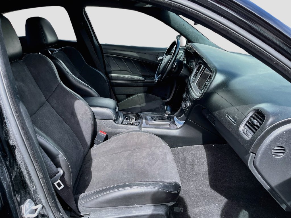 Used 2022 Dodge Charger R/T w/ Plus Group RWD image 29