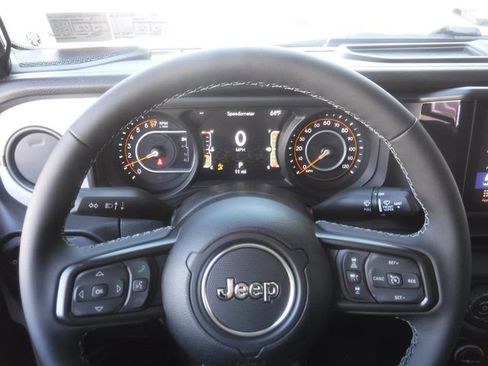 New 2026 Jeep Gladiator Mojave AWD/4WD image 39