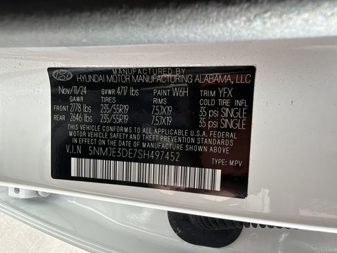 Used 2025 Hyundai Tucson Limited FWD image 47