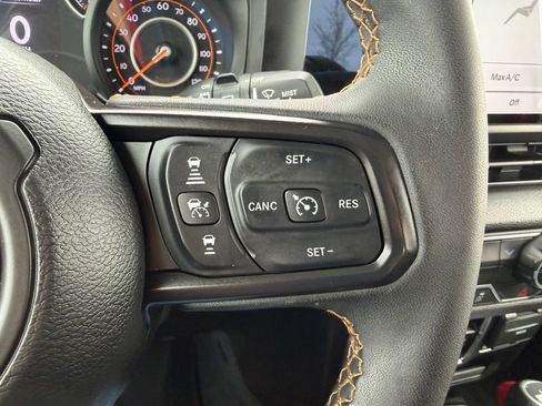 Used 2024 Jeep Wrangler Unlimited Sport AWD/4WD image 21
