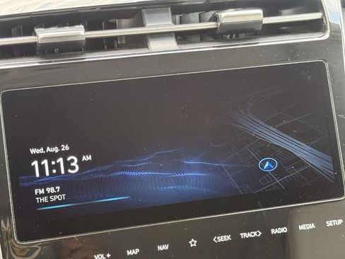 Used 2024 Hyundai Tucson Limited AWD/4WD image 18