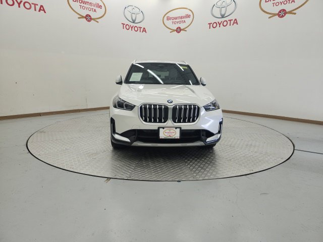 Used 2025 BMW X1 xDrive28i w/ Convenience Package AWD/4WD image 4