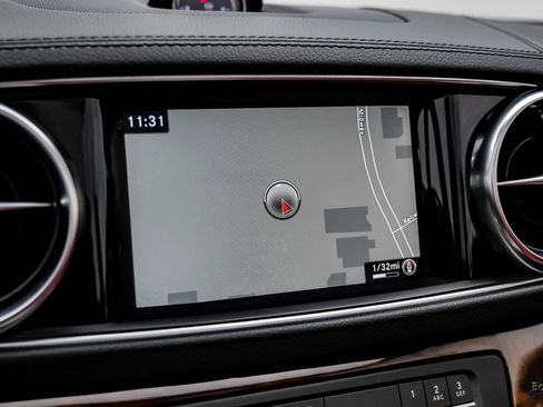 Used 2017 Mercedes-Benz SL 550 image 72