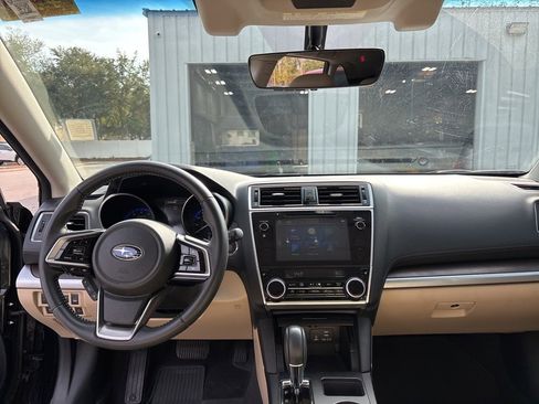 Used 2019 Subaru Outback 3.6R Limited w/ Popular Package #2 image 10