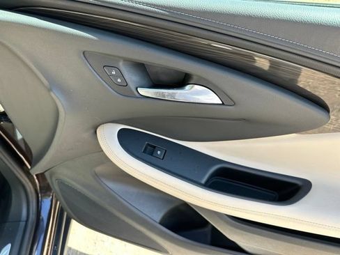 Used 2020 Buick Envision Essence w/ Experience Buick Package AWD/4WD image 23