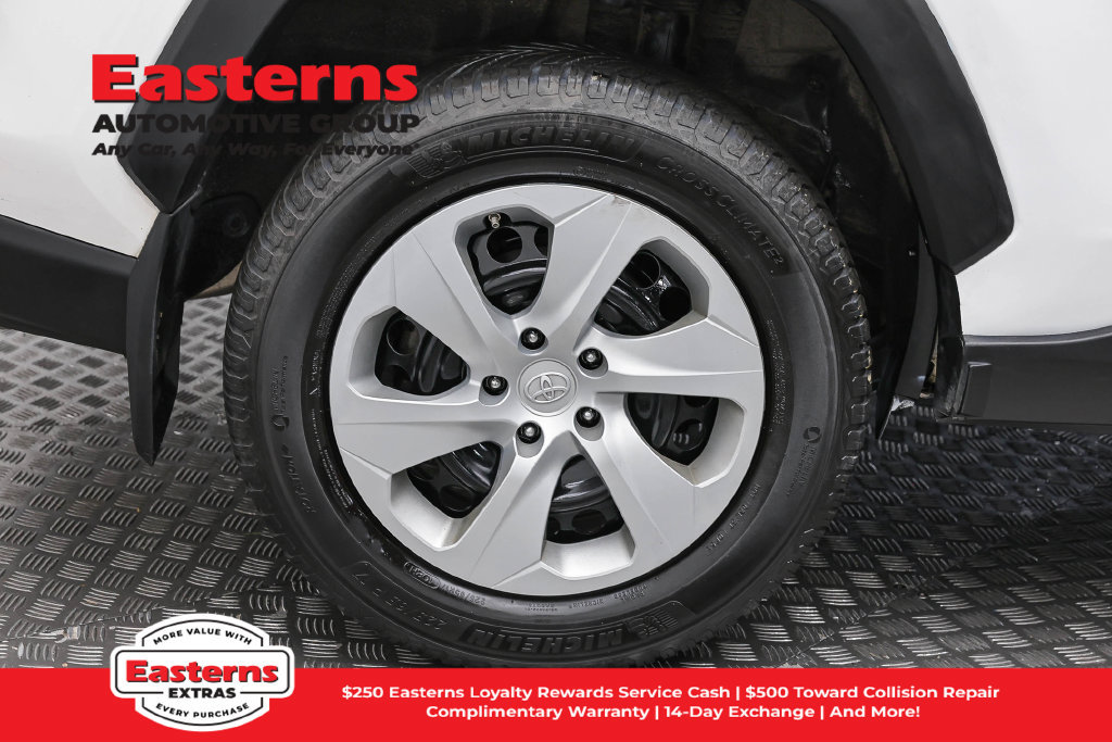 Used 2020 Toyota RAV4 LE w/ All Weather Liner Package AWD/4WD image 30