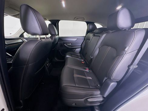 Used 2025 MAZDA CX-90 3.3 Turbo w/ Select Package image 29