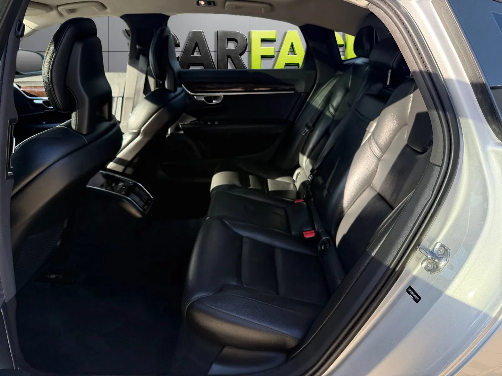 Used 2018 Volvo S90 T5 Momentum AWD/4WD image 19