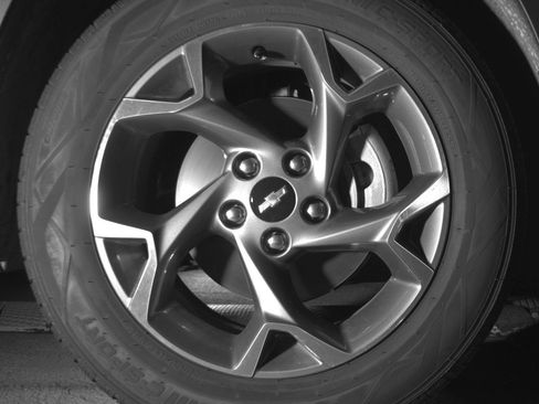 Used 2025 Chevrolet Trax LT w/ LT Convenience Package image 13