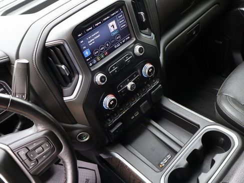 Certified 2022 GMC Sierra 3500 Denali AWD/4WD image 32