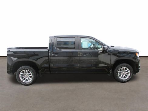 Used 2023 Chevrolet Silverado 1500 RST w/ Z71 Off-Road Package image 6