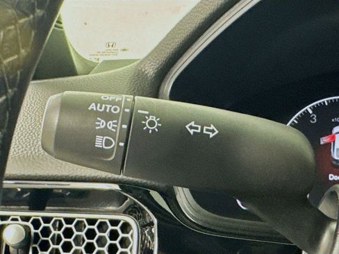 Used 2023 Honda Civic Sport image 13