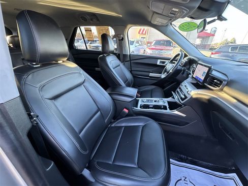 Used 2023 Ford Explorer XLT w/ Equipment Group 202A image 24