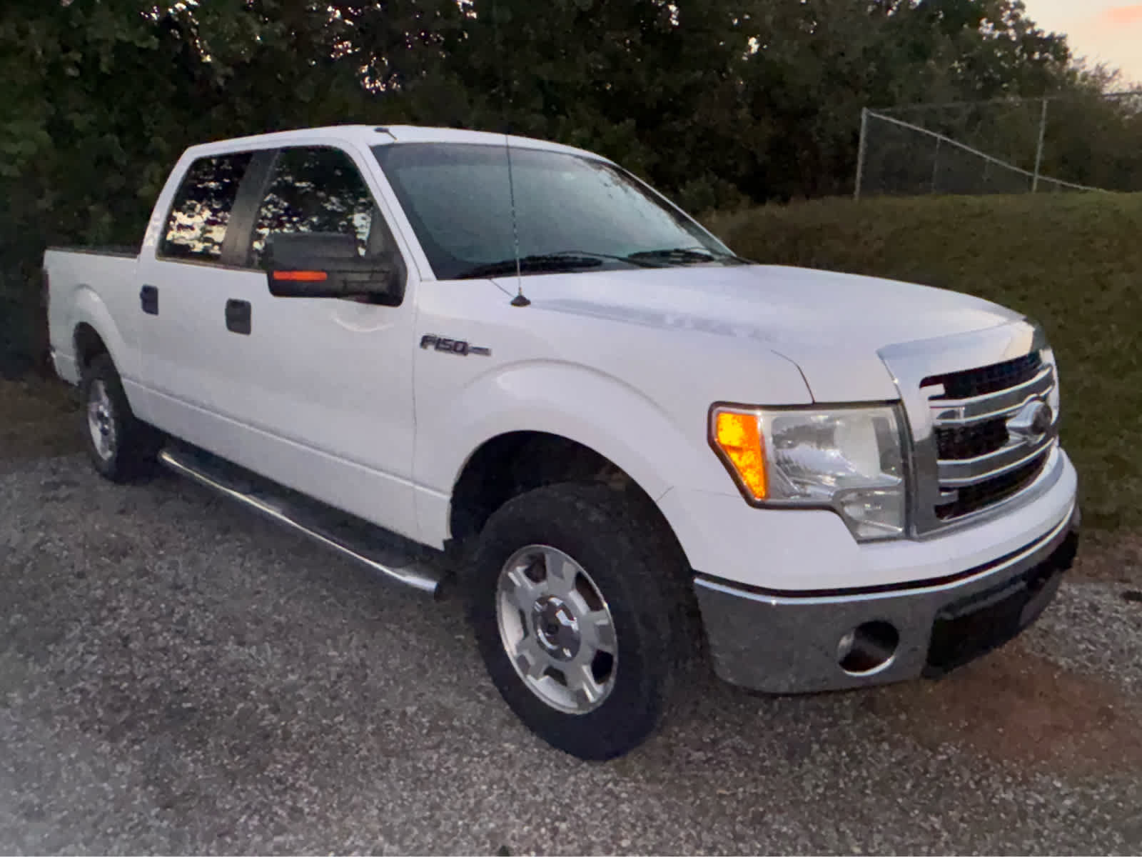 Used 2014 Ford F150 XLT w/ XLT Convenience Package RWD image 11