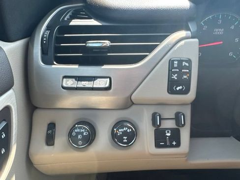 Used 2020 GMC Yukon Denali w/ Denali Ultimate Package AWD/4WD image 5
