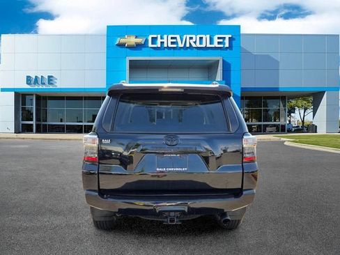 Used 2024 Toyota 4Runner SR5 Premium w/ Moonroof Package AWD/4WD image 4