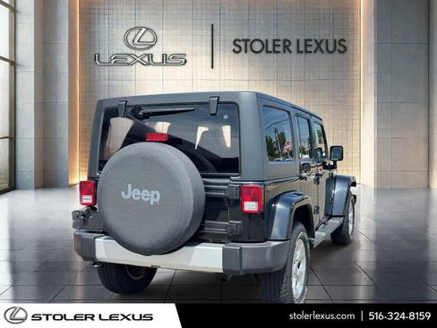 Used 2014 Jeep Wrangler Unlimited Sahara w/ Connectivity Group AWD/4WD image 5