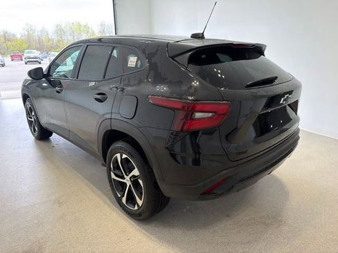 New 2026 Chevrolet Trax RS FWD image 4