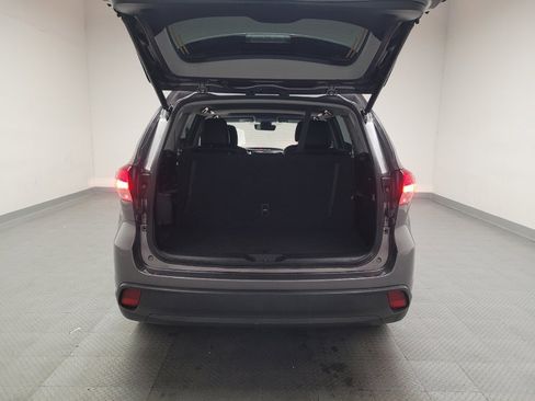 Used 2019 Toyota Highlander XLE image 29