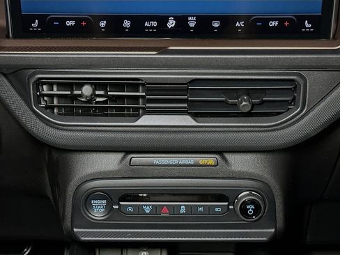 New 2026 Ford Bronco Sport Outer Banks w/ Outer Banks Tech Package+ AWD/4WD image 14