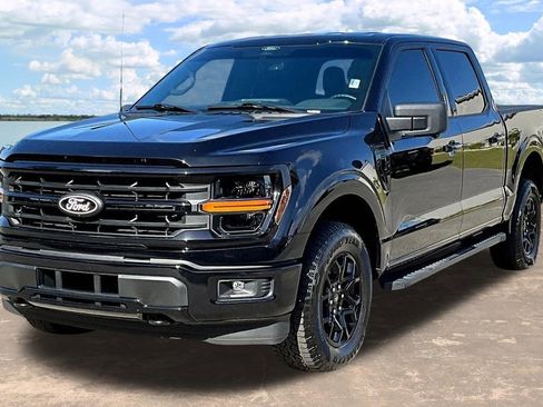 Used 2024 Ford F150 XLT w/ Mobile Office Package image 4