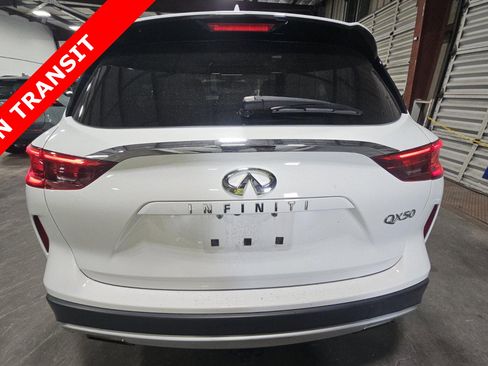 Used 2019 INFINITI QX50 Luxe w/ Navigation Package FWD image 5