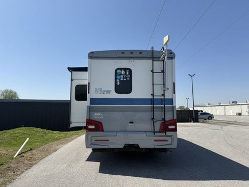 Used 2019 Mercedes-Benz Sprinter 3500 image 8