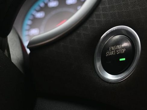 Used 2022 Chevrolet Malibu LT FWD image 13