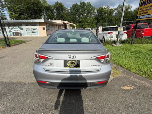 Used 2016 Hyundai Sonata SE FWD image 6