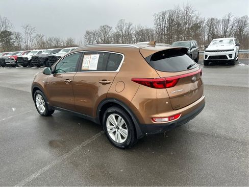 Used 2018 Kia Sportage LX w/ LX Popular Package image 7