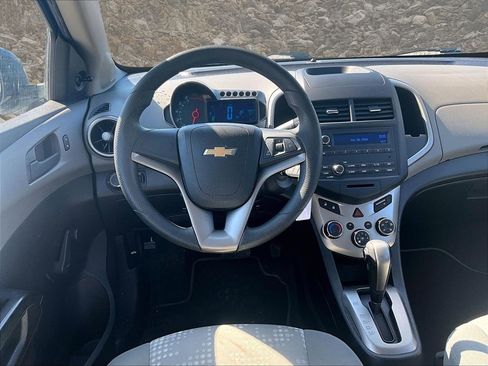 Used 2015 Chevrolet Sonic LS image 5